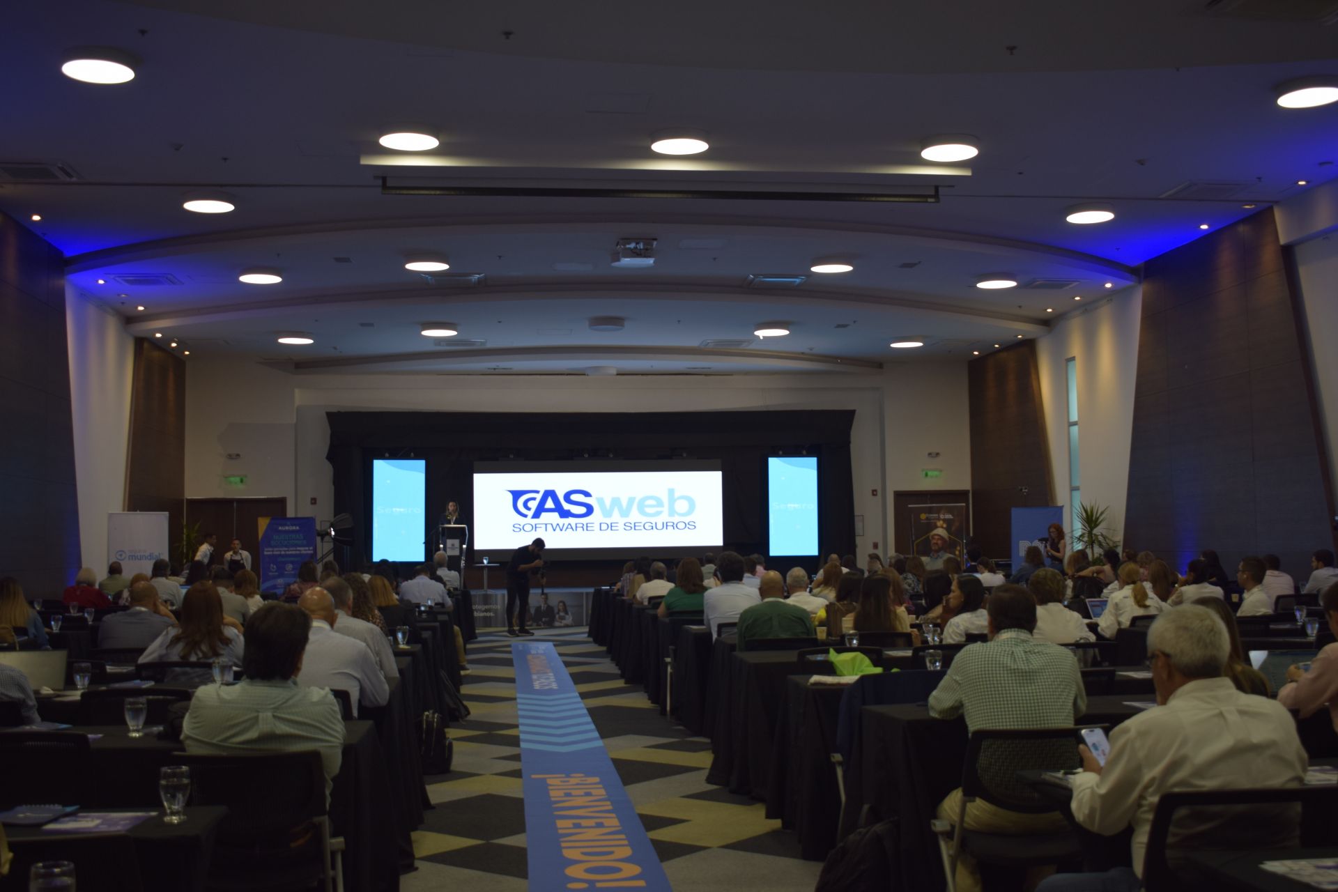 Soluciones Geniales en el V Congreso Nacional de Intermediarios de Seguros ACOIS 2024